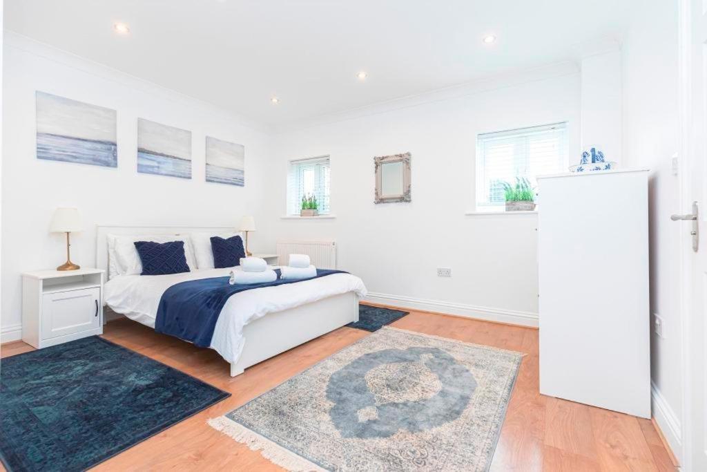 Bournecoast - Clifftop Apartment With Garden -Fm827 Bournemouth Eksteriør billede