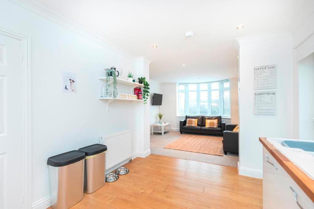 Bournecoast - Clifftop Apartment With Garden -Fm827 Bournemouth Eksteriør billede